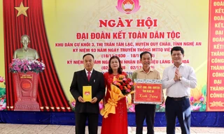 Người dân tâm lũ ở Nghệ An vui ngày hội đại đoàn kết