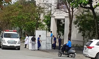 Vụ lan can rơi làm 3 nữ sinh nhập viện, Trường Đại học Vinh nói gì?