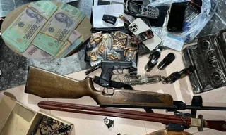 Phá đường dây lô đề hơn 400 tỷ đồng, thu 'kho' súng đạn