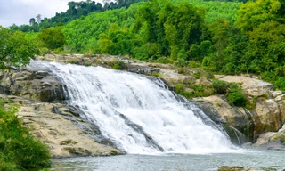 Người phụ nữ ở TP Vinh mất tích khi tắm thác Sao Va