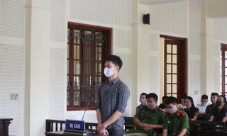 Tạt xăng thiêu sống đồng nghiệp vì món nợ 2,5 triệu đồng