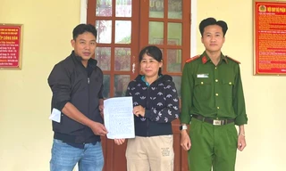 Người phụ nữ tìm người trả lại gần 900 triệu đồng chuyển khoản nhầm