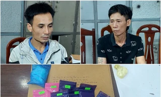 Lập 'kho' ma túy tại nhà, chia nhỏ để bán 