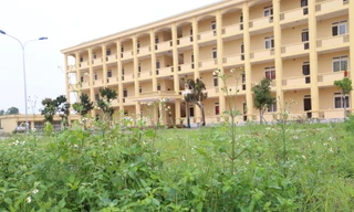 Trường nghề hơn 100 tỷ ở Nghệ An thi công hơn 10 năm vẫn dang dở