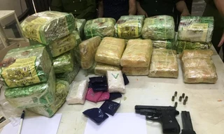 Đập kính ô tô, tước súng của tượng buôn bán ma tuý