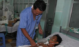 Ngư dân bị cá cờ đâm thủng tim