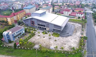 Sân khấu nhà hát trăm tỉ ở Hà Nội chưa bao giờ lên đèn