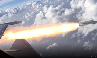 Không quân Nga phá hủy mục tiêu chiến hạm đối phương trên biển Đen