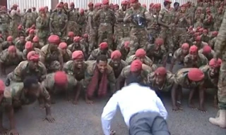 Thủ tướng Ethiopia chống đẩy xoa dịu binh sỹ 