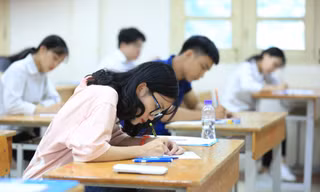 Đổi mới cách ra đề kiểm tra, đánh giá: Giảm thiểu học thêm, dạy thêm tiêu cực?
