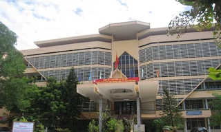 Tòa nhà Đại bàng của Học viện Tài chính