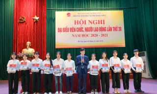 Trường ĐHSP Hà Nội 2 hỗ trợ 5 triệu/sinh viên của các tỉnh miền Trung bị lũ lụt
