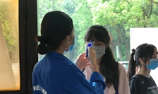 Thí sinh làm thủ tục chiều 16/8 tại Đại học Mở Hà Nội