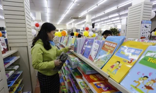 Báo cáo Quốc hội bổ sung SGK vào danh mục nhà nước định giá