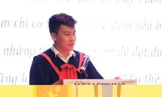 Học sinh lớp 12 ghen tị với học sinh lớp 10,11