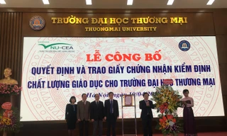 Trường ĐH Thương mại đón nhận chứng nhận đạt chất lượng kiểm định giáo duc