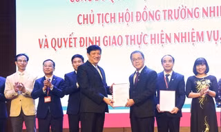 Công bố quyết định bổ nhiệm Chủ tịch Hội đồng trường ĐH Y Hà Nội