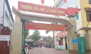 Trường tiểu học Lê Hồng Phong, Ngô Quyền, Hải Phòng, nơi xẩy ra vụ việc học sinh học lịch yếu được nghỉ ở nhà khi giáo viên thi giáo viên giỏi