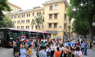 Giám thị ‘đặc biệt’ của mùa thi 2019 tại Hòa Bình