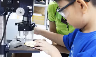 Được rót thêm hàng chục triệu đô la, học sinh Việt Nam có thêm cơ hội tiếp cận nền giáo dục tiên tiến