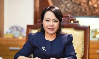 Hồ sơ GS của Bộ trưởng Nguyễn Thị Kim Tiến phải rà soát lại?