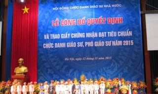 Hàng loạt quan chức không được công nhận giáo sư, phó giáo sư