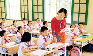 Mỗi nhà giáo là một tấm gương tâm huyết, sáng tạo