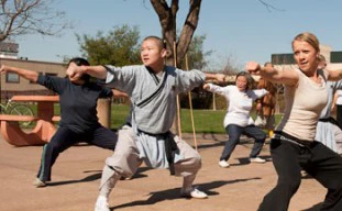 Dạy võ Thiếu Lâm tại Mỹ