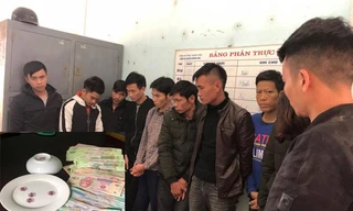 Bắt quả tang 12 đối tượng đánh bạc