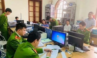 Khởi tố 2 cán bộ giải phóng mặt bằng lợi dụng chức vụ, quyền hạn