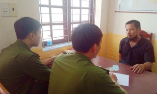 Đối tượng tại cơ quan công an