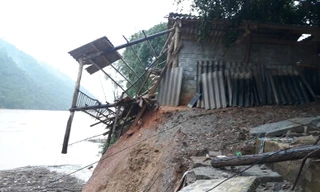 Mưa lớn gây sạt lở tại huyện miền núi Thanh Hóa