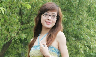 Gặp búp bê Trà My ngoài tủ kính