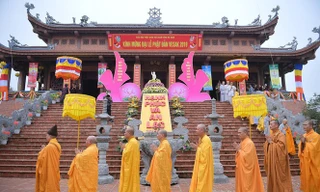 Giáo hội Phật giáo Việt Nam khuyến cáo không tụ tập đông người mừng đại lễ Phật đản