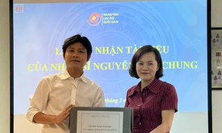 Nhạc sĩ Nguyễn Văn Chung gửi các sáng tác vào Trung tâm lưu trữ quốc gia