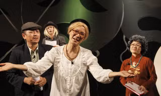 NSND Lê Khanh, NSƯT Chí Trung hội ngộ dàn nghệ sĩ ‘Đời cười’ 