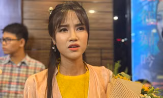 Anh Đào dành mấy tháng tập viết chữ Nôm để vào vai bà Đoàn Thị Điểm