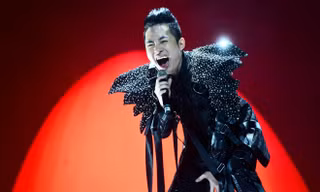 Tùng Dương ngồi ghế giám khảo Giọng hát hay Hà Nội 2020