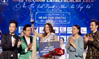 Bà Q.H.L đạt giải nhất ở cuộc thi Hoa hậu Doanh nhân Sắc đẹp Việt 2020 tố cáo BTC vì không phép