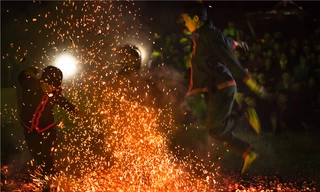 Đặc sắc lễ nhảy lửa của người Pà Thẻn ở Tuyên Quang