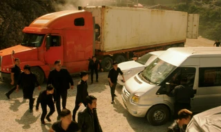 Cuộc ‘đại chiến’ container chưa từng có trên màn ảnh Việt