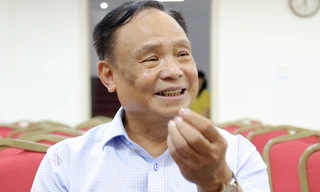 'Dưới tán hoa siren': Ngồn ngộn đời sống, thân phận người Việt xa xứ