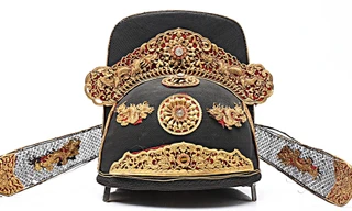 Chiếc mũ quan triều Nguyễn được đấu giá thành công ở Tây Ban Na