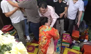 Bức xúc vụ đánh nhau trước cửa Mẫu tại Phủ Dầy