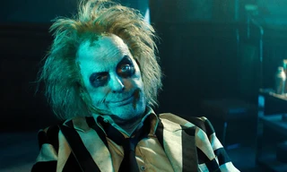 Ác quỷ dị hợm nhận tràng pháo tay dài 4 phút