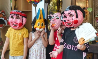 Bất ngờ với không gian bảo tồn đồ chơi Trung thu thời 'ông bà anh' 