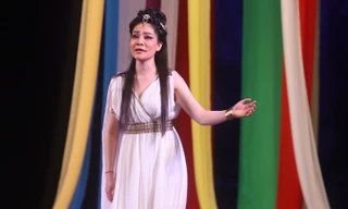 Sức lao động đáng kinh ngạc của NSƯT Lê Chức ở tuổi U80