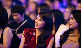 Phan Mạnh Quỳnh nịnh vợ trước hàng nghìn khán giả 