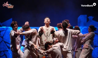 Nhạc kịch 'Lửa từ Đất' - Khúc tráng ca xúc động, nhận được sự tán dương của khán giả Thủ đô