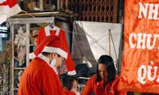 Sinh viên kiếm bộn tiền mùa Noel